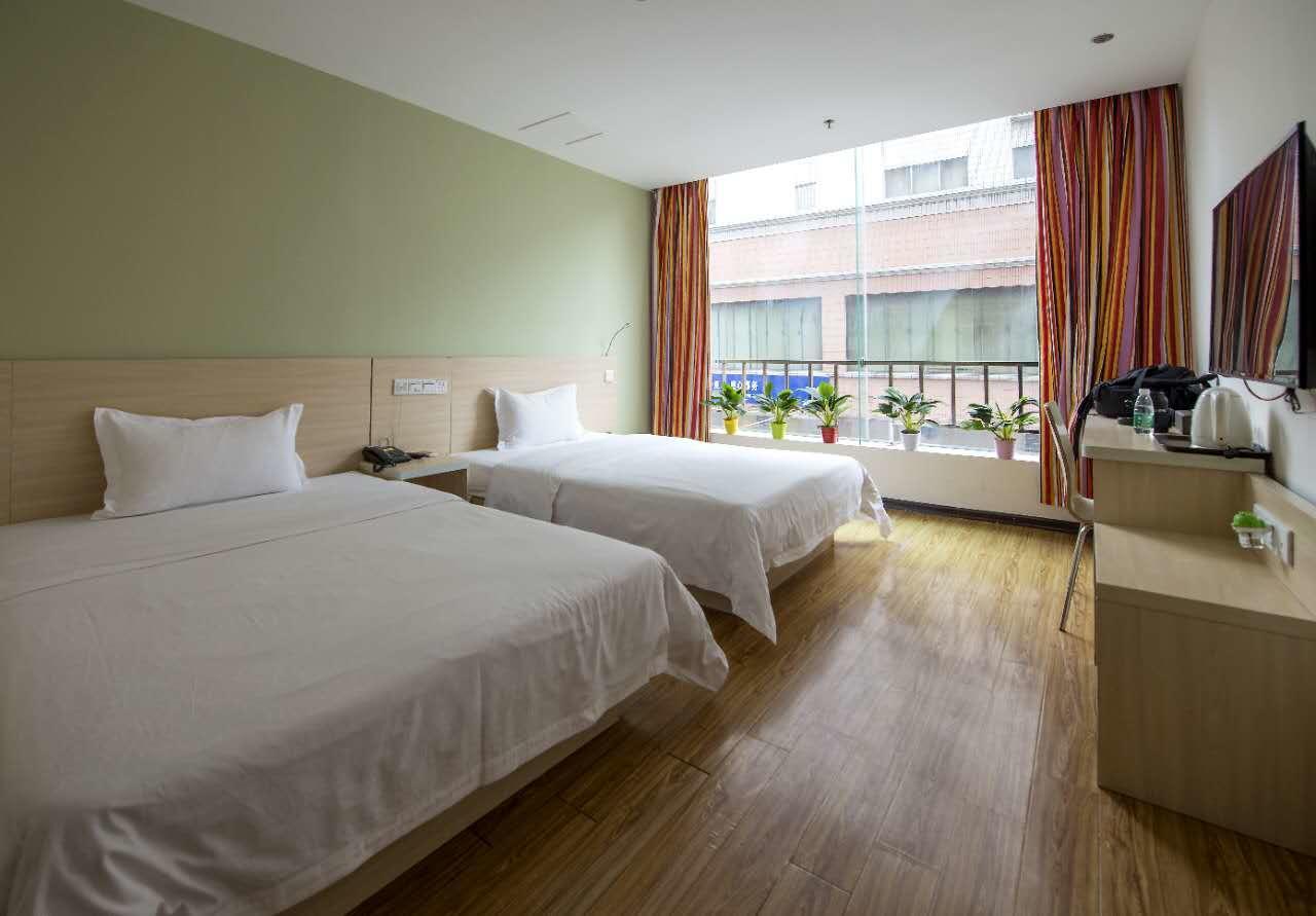 E+ Hotel Guangzhou Baixin Branch Εξωτερικό φωτογραφία