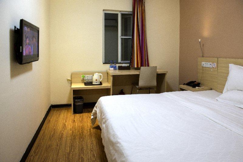 E+ Hotel Guangzhou Baixin Branch Εξωτερικό φωτογραφία